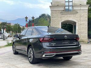 Volkswagen Sagitar 1.5T Je Tta 2023 d'occasion en excellent état avec toit ouvrant panoramique, sièges chauffants, tableau de bord numérique et rapport CR - Product Image 5