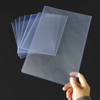 Manchons de cartes à collectionner multicolores personnalisés PP 66 91MM Clip Closure Board Game Card Sleeve Cover