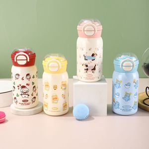 Borraccia per bambini da 500 ml in plastica con cannuccia, doppio tappo a molla, senza BPA, a prova di perdite, portatile, con disegno a cartoni animati, per la scuola e lo sport - Product Image 1