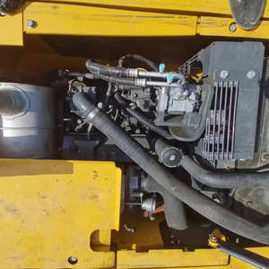 Vente flash : Matériel de construction d'occasion Komatsu PC130-7 de taille moyenne avec moteur Cummins, boîte de vitesses, pompe à engrenages et roulements - Product Image 4