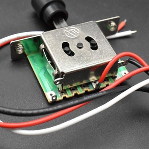 Kit de circuito de control preensamblado para guitarra TL, <span class=keywords><strong>cableado</strong></span> de 1 volumen y 1 tono, potenciómetros A/B de 500K con eje de 18mm y interruptor selector de 3 vías - Product Image 2