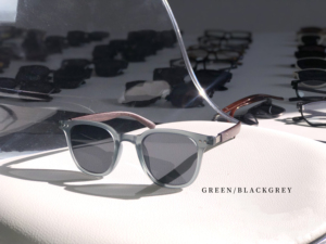 Lunettes de soleil rétro à grand cadre pour femmes et hommes, lunettes carrées à la mode en grain de bois pour la protection solaire Lunettes de soleil myopie - Product Image 5