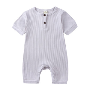 Romper bergaris bayi laki-laki, Jumpsuit dasar rajut leher kru kancing lengan pendek warna solid anak perempuan - Product Image 4