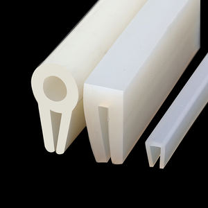 Bande d'étanchéité en <span class=keywords><strong>caoutchouc</strong></span> <span class=keywords><strong>de</strong></span> protection <span class=keywords><strong>de</strong></span> garniture <span class=keywords><strong>de</strong></span> <span class=keywords><strong>bord</strong></span> <span class=keywords><strong>de</strong></span> <span class=keywords><strong>tôle</strong></span> <span class=keywords><strong>de</strong></span> silicone <span class=keywords><strong>de</strong></span> <span class=keywords><strong>profil</strong></span> <span class=keywords><strong>de</strong></span> forme <span class=keywords><strong>de</strong></span> U <span class=keywords><strong>pour</strong></span> le joint <span class=keywords><strong>de</strong></span> pare-brise <span class=keywords><strong>de</strong></span> bateau - Product Image 5