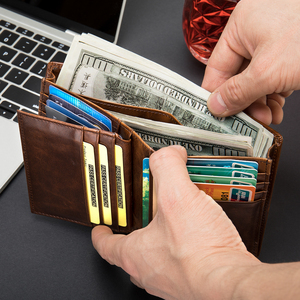 Portafoglio Verticale da Uomo in Pelle con Protezione RFID, Portacarte Extra Large con 16 Slot e Finestra ID, Portafogli da Uomo in Pelle - Product Image 4