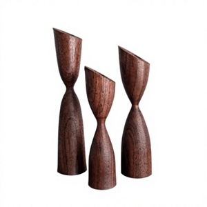 Portavelas Redondo de Madera Hecho a Mano con Grabado Personalizado para Decoración del Hogar, Cumpleaños y Día de San Valentín - Product Image 5