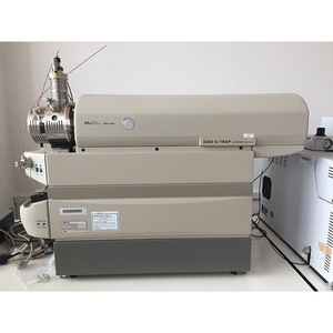 Système d'analyse de masse par ionisation électrospray quadrupolaire Absciex 3200 Qtrap LC-MS, résolution 0,5-2 amu - Product Image 2