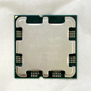 โปรเซสเซอร์ Ryzen 7 7800X3D R7 7800X3D 8 คอร์ 16 เธรด 4.2GHz สูงสุด 5.0GHz 120W ซ็อกเก็ต AM5 3D V-Cache ซีพียูสำหรับเล่นเกมแบบตั้งโต๊ะ (แบบถาด) - Product Image 1