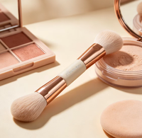 Pinceau de maquillage vegan rose professionnel, pinceau de maquillage de luxe pour fond de teint, personnalisé avec logo, adapté aux outils d'utilisation en salon
