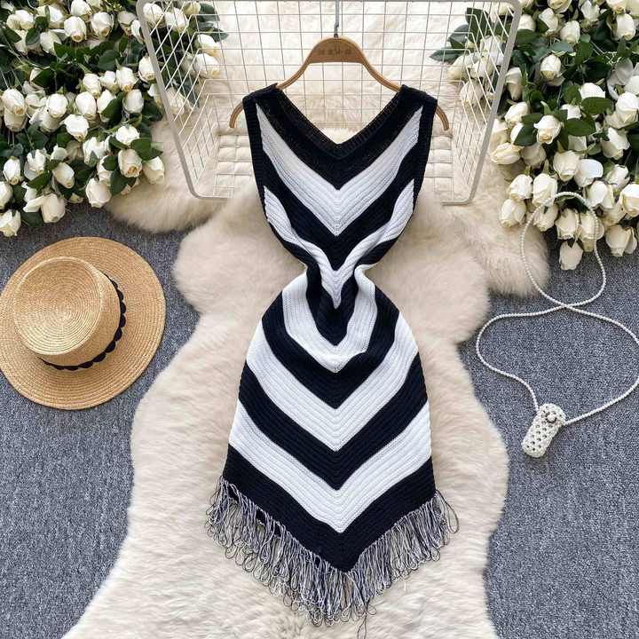 Sexy Slim Fit V-Neck Tassel Hip Mini Dress main image 1