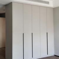 Armoire en MDF avec poignées, moderne, blanche, pour appartement, en bois d'ingénierie brun teck, minimaliste