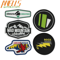 Patch PVC 3D Personnalisé en Caoutchouc Souple avec Logo pour Vêtements, Sans Minimum de Commande