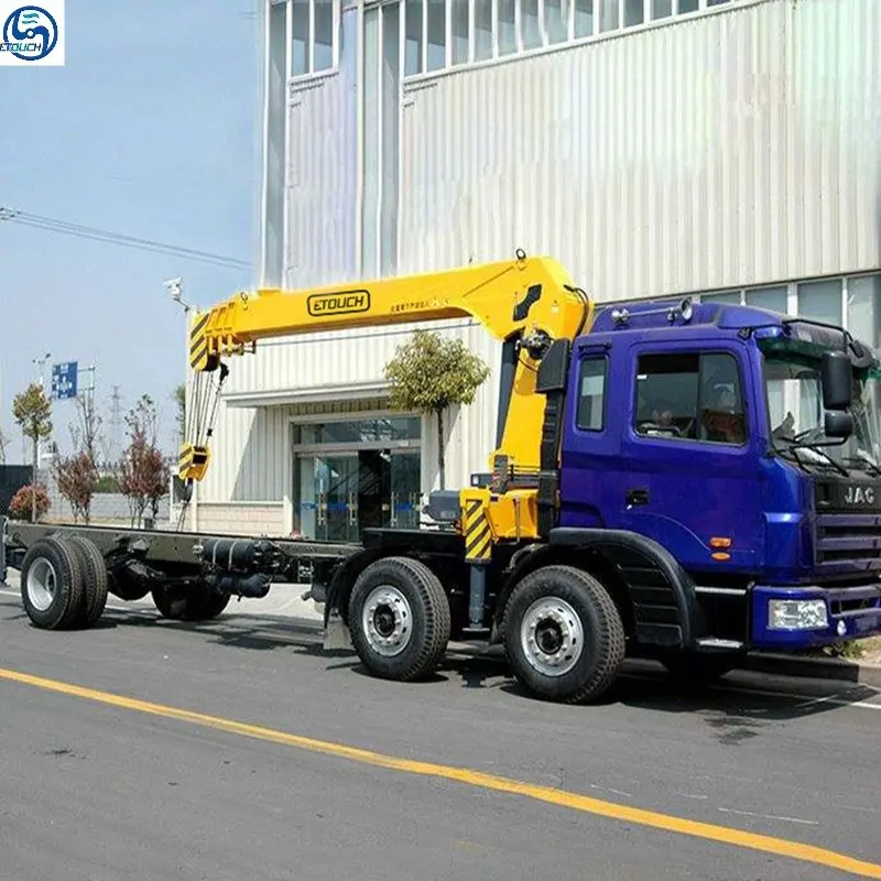 Grue montée par camion hydraulique électrique à télécommande de structure stable des excellents prix mini grue de 2 tonnes