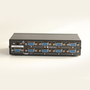 Divisor VGA amplificado de 8 vías de 400 MHz a 2048x1536 - Product Image 5