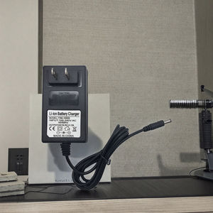 Chargeur intelligent universel pour batterie au lithium 12V2A, port DC QC1.0 pour perceuse électrique, alimentation polymère 18650 - Product Image 2