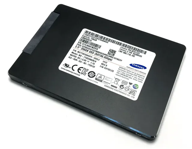 New Wholesale Original Internal SSD 12G 2.5'' SAS SATA Aluminum Case (1.92TB-15.36TB)