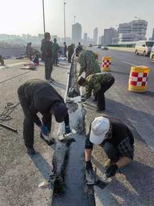 SINO-SINA XT-2023, Material de Relleno de Juntas de Expansión de Poliuretano de Alta Resistencia y Curado Rápido, Autonivelante, para Reparación de Puentes de Hormigón, ASTM D6297 - Product Image 5