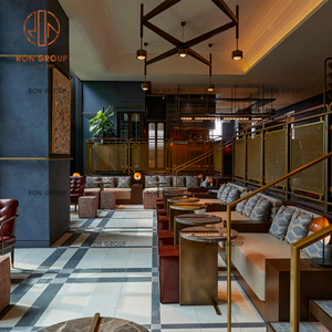 ชุดเฟอร์นิเจอร์ร้านกาแฟ ร้านอาหาร เก้าอี้ทานอาหารหุ้มผ้าสีชมพู โต๊ะกลมขนาดเล็กพร้อมโซฟาหนังสีน้ำตาล - Product Image 3