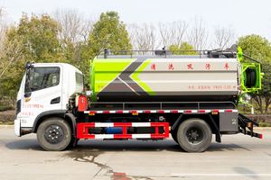 Camion de nettoyage haute pression diesel Dongfeng 4x2 de Chine avec réservoir de 8000 L et norme d'émission Euro 6 pour le dragage des canalisations et des égouts - Product Image 5