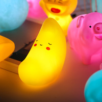 Lampes LED mignonnes en vinyle à piles bouton, en forme de lune croissante, nuage et étoile, pour chambre de bébé