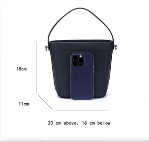 กระเป๋าถือหนังวัวแท้ Ando Bag ทรงถัง พร้อมสายสะพายไหล่และสายสะพายข้างสำหรับผู้หญิง มีช่องใส่ของด้านใน - Product Image 3