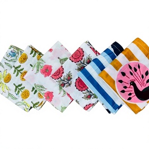 Lot de serviettes en tissu imprimées à la main pour la maison, la cuisine, la salle à manger, les fêtes - Product Image 1