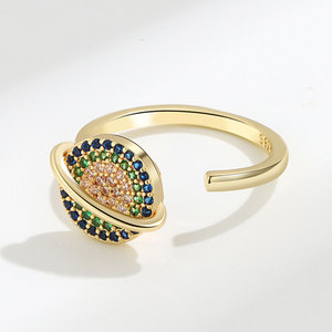 Anillo Abierto Giratorio Antiestrés para Mujer, Chapado en Oro sobre Cobre, con Circonitas Cúbicas de Colores y Diseño de Planeta - Product Image 4
