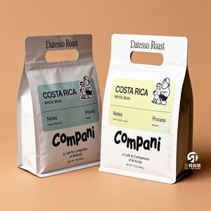 Custom Digital Printed Heat Seal Stand Pouches 0.5kg 5kg Dry Pet Food Resealable Eight-Side Sealed Dog Cat Food Packaging Handle - Product Image 5