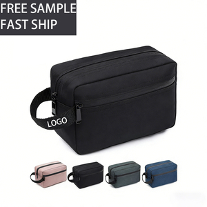 Sac de toilette pour homme à grande capacité avec logo personnalisé pour les voyages d'affaires, rangement de produits de soin de la peau pour la salle de bain, sac de toilette de voyage - Product Image 1