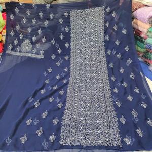 Diseño de moda en Kurti elegante con todo Chikankari y trabajo de Bordado de hilo pesado perfecto para festivales de Ropa Étnica - Product Image 1