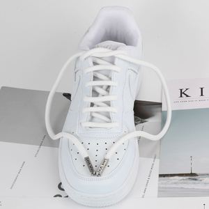 Cordones Redondos Personalizados para Zapatos con Extremo Metálico Cuadrado y Logotipo Grabado - Product Image 2