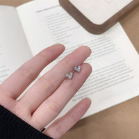 Boucles d'oreilles pendantes en or blanc 18 carats avec diamants de laboratoire, style manchette, en forme de cœur, pour femme