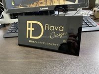 Support d'affichage en acrylique personnalisé en forme de L, logo doré, haute transparence, taille personnalisée disponible pour le branding de bureau