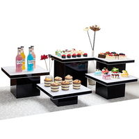 Colonnes carrées à cinq faces en acrylique, légères et durables, supports de présentation transparents pour buffet d'hôtel, service de traiteur