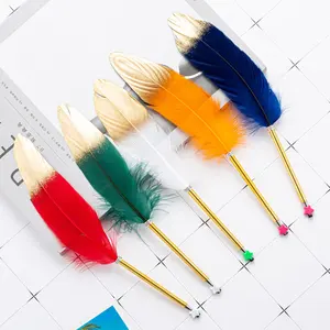 Chất lượng cao feather quill pen khuyến mại bán buôn văn phòng phẩm giá rẻ lông lăn bi bút