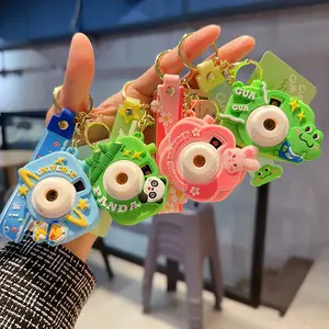 Großhandel Regenbogen Projektion LED-Schlüsselanhänger kreativer Cartoon-Anhänger leuchtender Schlüsselanhänger für Geschenke und Tasche Anhänger-Puppen-Schlüsselanhänger