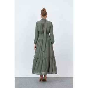 Elegante Vestido de Noche Negro de Gasa para Mujer con Cuello Alto, Corte Imperio y Drapeado Transpirable - Product Image 5