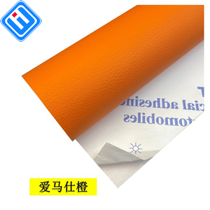 Cuero Sintético Semi-PU de Alta Calidad y Bajo Costo, Elástico en 4 Direcciones, Autoadhesivo, con Patrón de Lichi, para Revestimiento de Tablero y Volante de Auto - Product Image 6