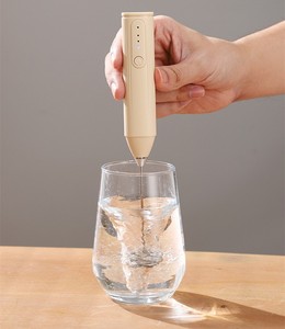 Batteur à œufs électrique portable, <span class=keywords><strong>mousseur</strong></span> à lait sans grumeaux, mélangeur de poudre sans fil, bâtonnet d'agitation pour pâtisserie crémeuse, économe en énergie - Product Image 6