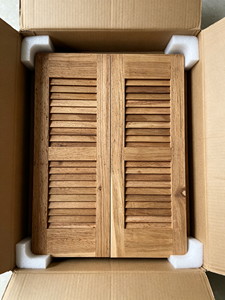 Juego de Puertas Plegables de Madera para Armario, Acabado Mate, Operación Manual, Diseño Rectangular Minimalista, Solución de Almacenamiento para Hogar y Oficina - Product Image 4