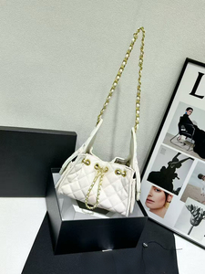 Bolso de Hombro Casual de Cuero PU Acolchado Geométrico de Lujo y Alta Calidad, Estilo Diseñador Vintage para Mujer, Venta al Por Mayor - Product Image 3