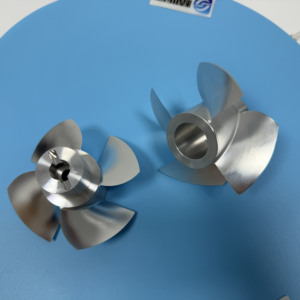 Placa de aluminio con orificios roscados M4, piezas CNC - Product Image 5