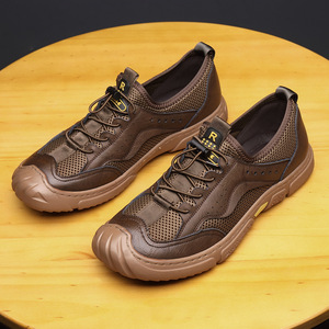 Chaussures décontractées pour hommes en mesh respirant marron, à enfiler, confortables et antidérapantes pour les loisirs - Product Image 2