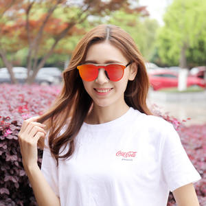 Lunettes de soleil bleues à demi-cadre pour femmes, unisexes, verres en PC, protection UV à 100%, style tendance, taille adulte - Product Image 4