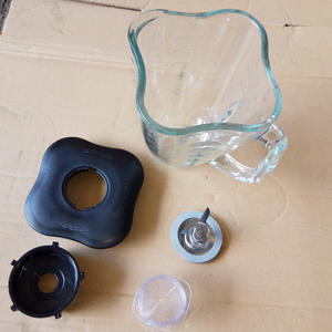 Reemplazo <span class=keywords><strong>de</strong></span> <span class=keywords><strong>licuadora</strong></span> 2025: Tapa <span class=keywords><strong>de</strong></span> <span class=keywords><strong>licuadora</strong></span> con tapa central para tarro <span class=keywords><strong>de</strong></span> <span class=keywords><strong>vidrio</strong></span> en forma <span class=keywords><strong>de</strong></span> hoja <span class=keywords><strong>de</strong></span> trébol para pieza <span class=keywords><strong>de</strong></span> <span class=keywords><strong>licuadora</strong></span> Osterizer - Product Image 4