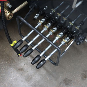 Grúa Móvil Montada en Camión de 6 Toneladas al Mejor Precio, Grúa Hidráulica de Pluma Articulada de 1-25 Toneladas con Cabrestante y Canastilla - Product Image 5