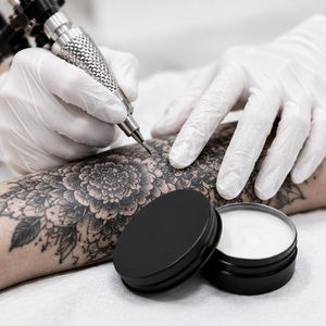 Crema para Tatuajes de Fórmula Pura Seleccionada, Densidad Estable, Peso Completo, Crema para el Cuidado Posterior del Tatuaje con Logotipo de Marca Personalizado - Product Image 3
