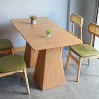 Ensemble de meubles de salle à manger minimalistes modernes pour café et restaurant, table et chaises en bois massif, table à manger avec revêtement en cuir