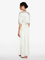 Chemise de nuit en satin 100% acétate, bretelles spaghetti, manches courtes, dentelle délicate, taille élastique sur le devant