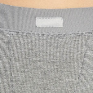 Leggings de compression pour femmes, légers, respirants, de haute qualité, pour yoga et entraînement en salle de sport, en plusieurs couleurs, en promotion. - Product Image 4